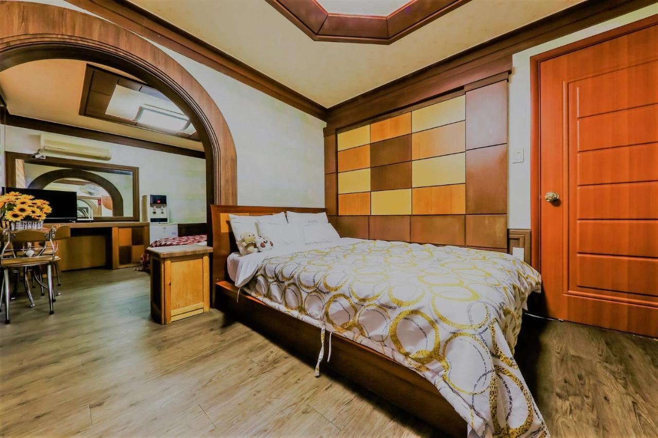 Pine Motel Poljong Kültér fotó