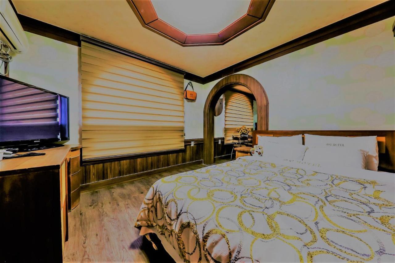 Pine Motel Poljong Kültér fotó