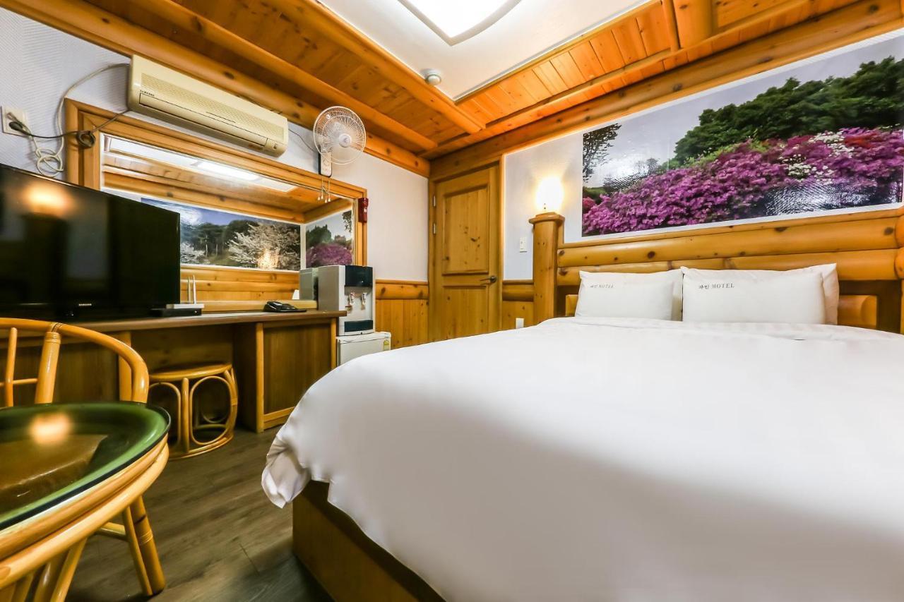 Pine Motel Poljong Kültér fotó